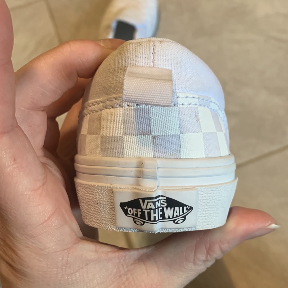 Girl’s White Vans LIKE NEW - Picture 10 of 10